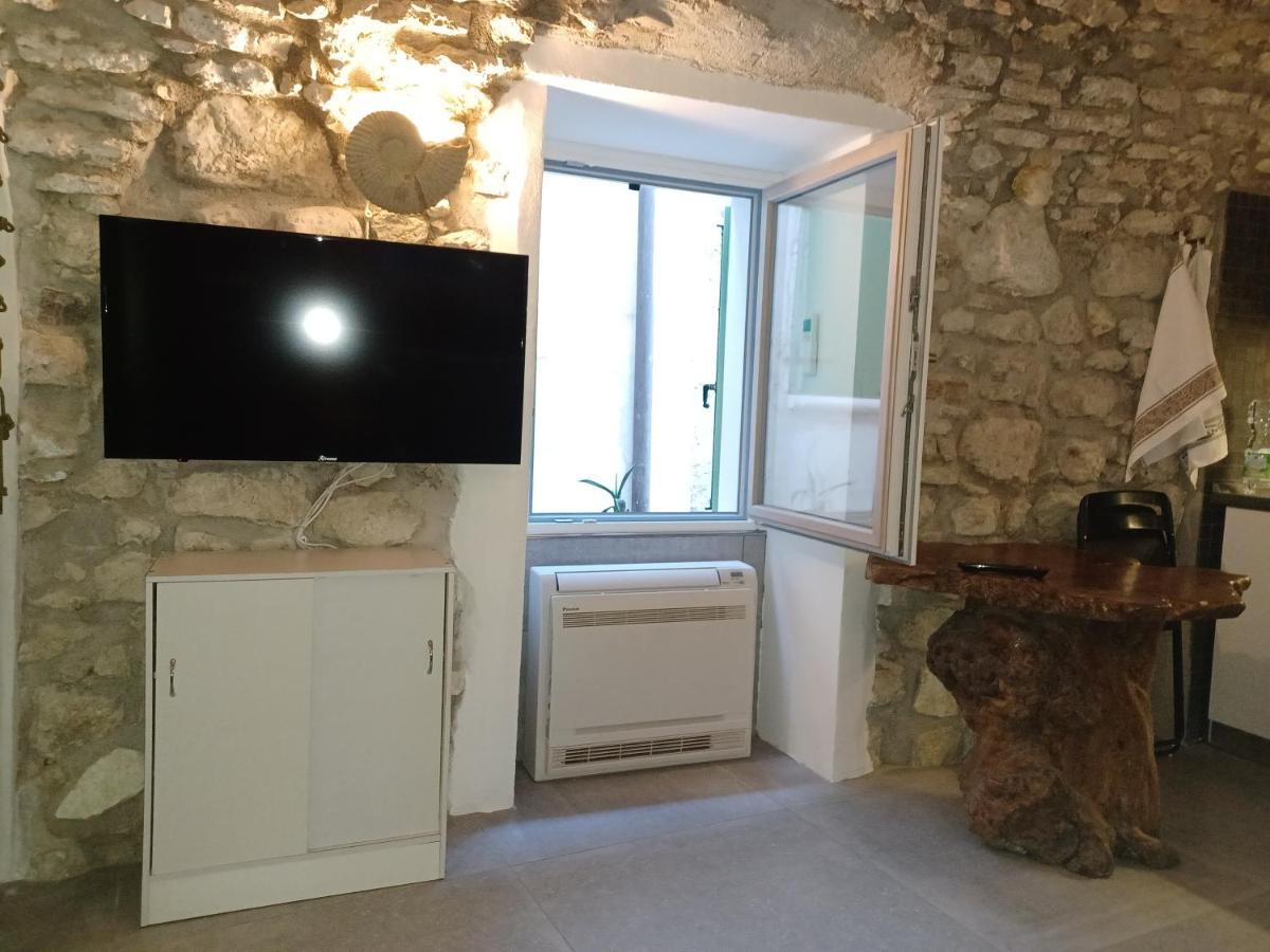 Dependance Apartment Малчезине Екстериор снимка